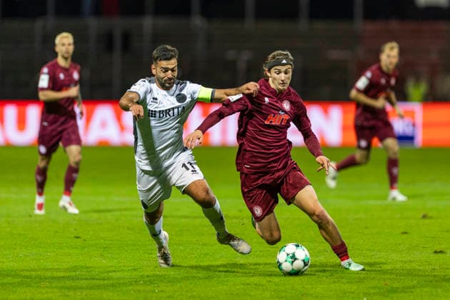 3. Liga, Fortuna Köln - SV Wehen Wiesbaden; 16.09.2026 Bennit Bröger (Fortuna Köln, 38), Tarik Gözüsirin (SV Wehen Wiesbaden, 11). 3. Liga, Fortuna Köln - SV Wehen Wiesbaden, 6. Spieltag, am 16.09.2026, Südstadion, Köln. DFB regulations prohibit any use of photographs as image sequences and or quasi-video Copyright: xBEAUTIFULxSPORTS Meuselx