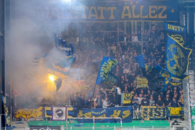 2026.09.16, xkwix, Fußball, 3.Liga, Preußen Muenster - 1. FC Saarbruecken, Preußenstadion, 6.Spieltag, Saison 2026 2027: Der Gästeblock mit Saarbruecken Fans voller Fahnen und Pyrotechnik DFB regulations prohibit any use of photographs as image sequences and or quasi-video. Photo: xKamilxWilkowskixPressefotoKochx Nordrhein-Westfalen Deutschland