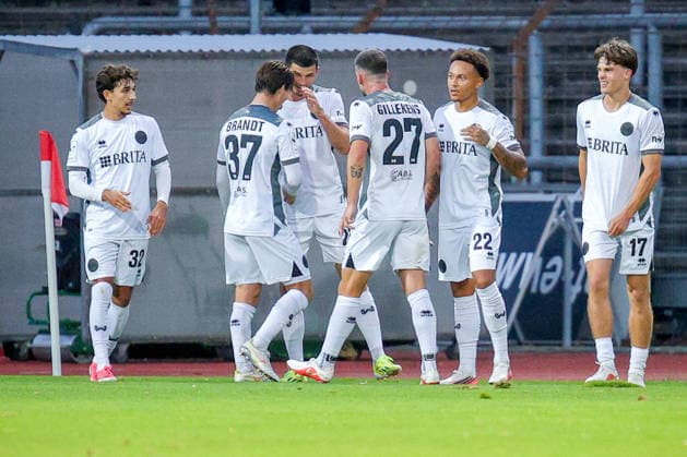 16.09.2026, xsefx, Fußball, SC Fortuna Köln - SV Wehen Wiesbaden, 3.Liga, Südstation, 6. Spieltag, Saison 2026 2027: Torjubel nach dem 2:0 durch Moritz Flotho (SV Wehen Wiesbaden 28) DFB regulations prohibit any use of photographs as image sequences and or quasi-video. Nordrhein-Westfalen Deutschland