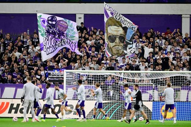 RSC Anderlecht v Olympique Lyon - UEFA Europa League ANDERLECHT, BELGIUM - SEPTEMBER 16 : Illustration picture of fans of RSC Anderlecht during the UEFA Europa League 2026 27 League Phase MD1 match between RSC Anderlecht and Olympique Lyon on September 16, 2026 in Anderlecht, Belgium, 16 09 2026 Anderlecht Belgium  Copyright: xJanxDexMeuleneirx