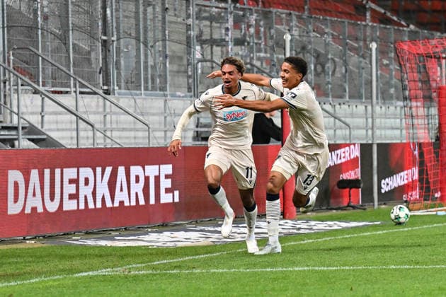 3. Liga; FC Ingolstadt - TSG 1899 Hoffenheim II; 16.09.2026 INGOLSTADT, GERMANY; 16. SEPTEMBER: Jubel der Gäste nach dem Treffer zum 1-2 durch Jykese FIELDS (TSG Hoffenheim II 11) während dem Match der 3. Liga zwischen dem FC Ingolstadt und der zweiten Mannschaft der TSG Hoffenheim am 6. Spieltag im Audi Sportpark Copyright: xBEAUTIFULxSPORTS Goldbergx