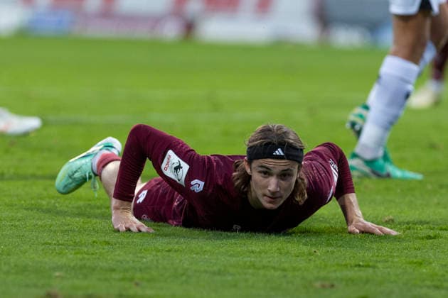 3. Liga, Fortuna Köln - SV Wehen Wiesbaden; 16.09.2026 Bennit Bröger (Fortuna Köln, 38) am Boden. 3. Liga, Fortuna Köln - SV Wehen Wiesbaden, 6. Spieltag, am 16.09.2026, Südstadion, Köln. DFB regulations prohibit any use of photographs as image sequences and or quasi-video Copyright: xBEAUTIFULxSPORTS Meuselx
