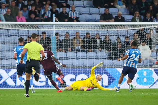Coventry City v Aston Villa, Carabao Cup Tammy Abraham Of Aston Villa scores a GOAL 0-1 during the Coventry City v Aston Villa Carabao Cup 3rd Round match at Coventry Building Society Arena, Coventry, England on 16 September 2026 Credit: Lee Keuneke Every Second Media Editorial use only. All images are copyright Every Second Media Limited. No images may be reproduced without prior permission. All rights reserved. Premier League and Football League images are subject to licensing agreements with Football DataCo Limited. see https: www.football-dataco.com Copyright: xIMAGO EveryxSecondxMediax ESM-2171-0008 LeexKeunekex xEveryxSecondxMediax