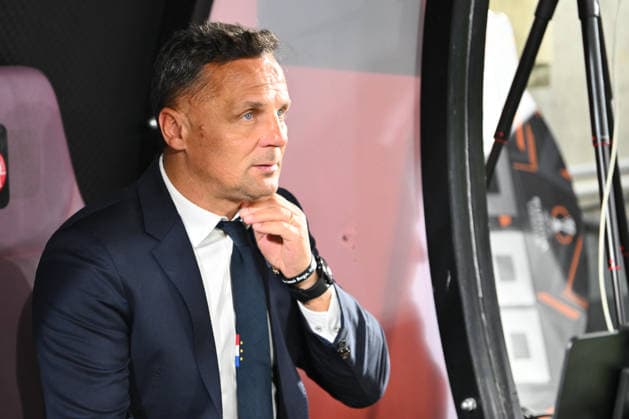 UEFA Europa League: Hapoel Beer-Sheva FC and GNK Dinamo Mario Kovacevic GNK Dinamo Zagreb head coach reacts during the UEFA Europa League game between Hapoel Beer-Sheva FC and GNK Dinamo, Giulesti Stadium in Bucharest, Romania, 16 September 2026. Alex Nicodim Imago Images Copyright: xx