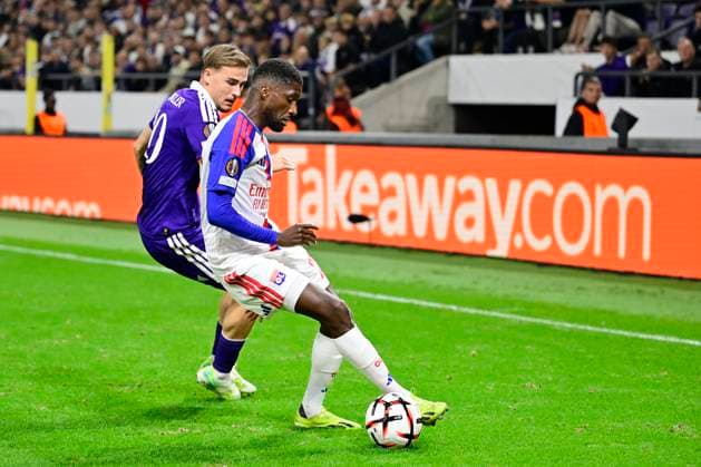 RSC Anderlecht v Olympique Lyon - UEFA Europa League ANDERLECHT, BELGIUM - SEPTEMBER 16 : Winkler Marten forward of RSC Anderlecht, Mata Clinton defender of Olympique Lyonnais in action during the UEFA Europa League 2026 27 League Phase MD1 match between RSC Anderlecht and Olympique Lyon on September 16, 2026 in Anderlecht, Belgium, 16 09 2026 Anderlecht Belgium  Copyright: xJanxDexMeuleneirx