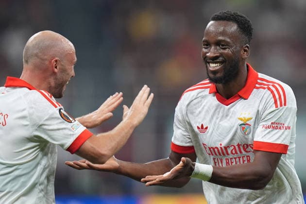 Benfica s Dode Lukebakio celebrates after scoring 0-1 during the Europa League soccer match between Ac Milan and Benfica at San Siro Stadium in Milan , Italy - September 16 , 2026. - Soccer  Copyright: xSpada LaPressex