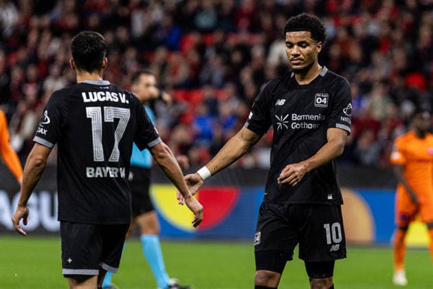 UEFA Europa League: Bayer 04 Leverkusen - NK Celje; 16.09.2026 Lucas Vazquez (Bayer 04 Leverkusen, 17), Malik Tillman (Bayer 04 Leverkusen, 10) UEFA Europa League 1. Spieltag: Bayer 04 Leverkusen - NK Celje; BayArena, Leverkusen; 16.09.2026 Copyright: xBEAUTIFULxSPORTS Buriakovx