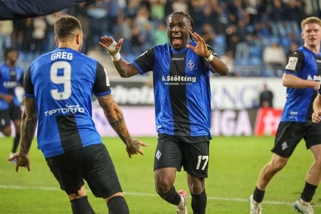 Darnell Keumo (SV Waldhof Mannheim, 17) Torschütze zum 1:0, Tor und Torjubel, Gestik, Freude, Emotionen Fussball: 3. Liga, 6. Spieltag, SV Waldhof Mannheim vs. Rot-Weiss Essen am 16.09.2026 in Mannheim (Carl-Benz-Stadion), Deutschland Mannheim Carl-Benz-Stadion Deutschland Copyright: xFranzxReindelx