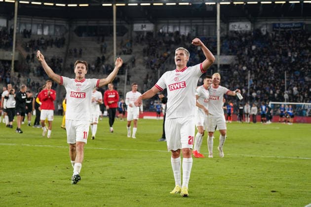 Deutschland: Fussball 3. Liga 2026 - 2027, 6. Spieltag - SV Waldhof Mannheim vs Rot-Weiss Essen - Carl-Benz-Stadion (Mannheim): Marek Janssen (Rot-Weiss Essen, 20) Noah Pesch (Rot-Weiss Essen, 11) Freude, Emotionen, Jubel Copyright: xJOERANxSTEINSIEKx