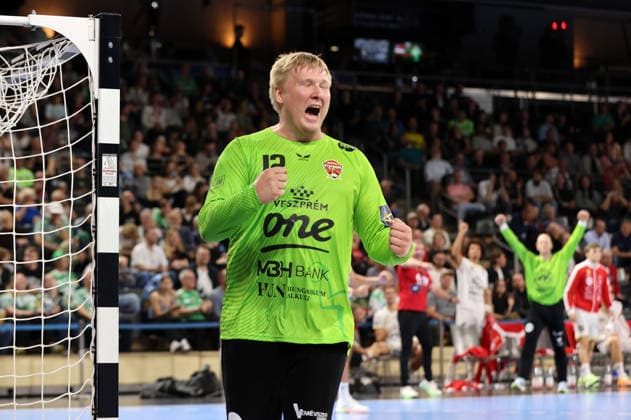 Torwart Emil Nielsen jubelt nach Parade Freude Emotion Jubel Handball CL Championsleague Champions League Herren 2. Spieltag Saison 2026 2027 16.09.2026 Füchse Berlin vs. One Veszprem HC in der Max Schmeling Halle