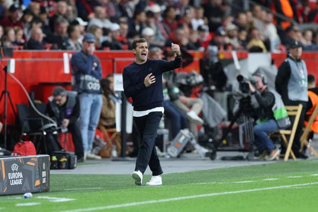 16.09.2026,GER, Fussball, Herren, Europa League, Saison 2026 2027, 1. Spieltag Ligaphase, Bayer 04 Leverkusen (GER) vs. NK Celje (SVN) Carles Martinez Cheftrainer Headcoach (Bayer 04 Leverkusen),regt sich heftig auf, Gestik, Mimik, Emotionen, unzufrieden enttaeuscht niedergeschlagen, DFB DFL regulations prohibit any use of photographs as image sequences and or quasi-video Leverkusen BayArena NRW Deutschland Germany Copyright: xNordphoto Meuterx