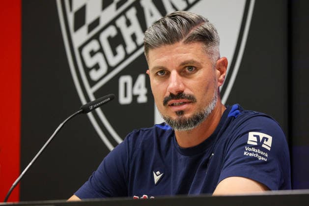 Trainer Stefan Kleineheismann (Cheftrainer TSG Hoffenheim II) bei der Pressekonferenz nach dem Spiel FC Ingolstadt 04 gegen TSG Hoffenheim II am 16.09.2026, DFB regulations prohibit any use of photographs as image sequences and or quasi-video. GER, Fussball, 3. Liga, Spieltag 6, FC Ingolstadt 04 gegen TSG Hoffenheim II, 16.09.2026, Audi Sportpark Ingolstadt Copyright: xEibner-Pressefoto OliverxSTRISCHx EP-OSH