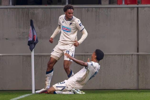 Ingolstadt, Deutschland 08. August 2026: 3. Liga - 2026 2027 - Sp. 6 - FC Ingolstadt 04 gegen TSG Hoffenheim II Im Bild: v.li. Torschütze Jykese Fields (TSG II) jubelt nach seinem Tor zum 1:2 mit Tristan Spranger (TSG II) DFB DFL regulations prohibit any use of photographs as image sequences and or quasi-video Audi Sportpark Bayern Copyright: xFotostandx xSchäferx