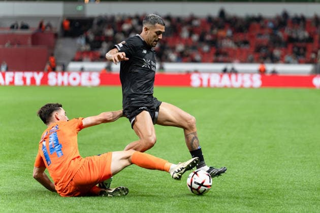 UEFA Europa League 2026 2027, Bayer 04 Leverkusen vs. NK Celje, 1. Spieltag, Mittwoch, 16.09.2026 BayArena (Nordrhein-Westfalen, Deutschland) Facundo Medina Luka Vesner Ticic Zweikampf Duell Copyright: xCelinaxLeiersx
