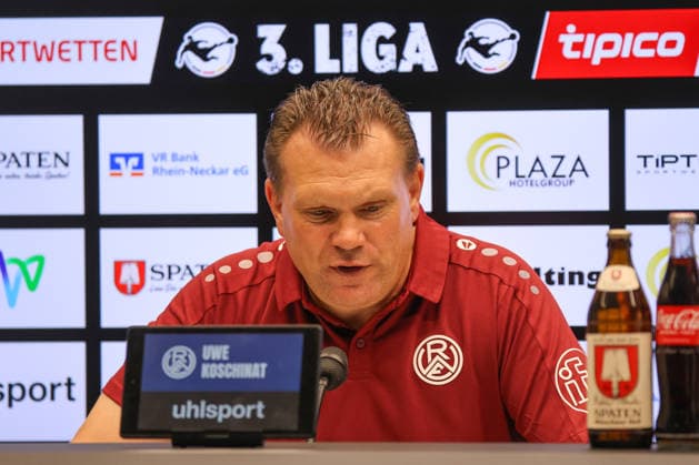 Uwe Koschinat (Cheftrainer Rot-Weiss Essen) bei der Pressekonferenz nach dem Spiel Fussball: 3. Liga, 6. Spieltag, SV Waldhof Mannheim vs. Rot-Weiss Essen am 16.09.2026 in Mannheim (Carl-Benz-Stadion), Deutschland Mannheim Carl-Benz-Stadion Deutschland Copyright: xFranzxReindelx