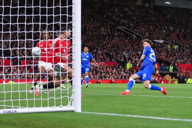 Football - Carabao Cup - 3rd Round - Manchester United, ManU v Tottenham Hotspur 16th September 2026 - Carabao Cup - 3rd Round - Manchester United v Brighton & Hove Albion - Maxim De Cuyper of Brighton & Hove Albion scores their 3rd goal - Photo: Simon Stacpoole Offside. Manchester UK Copyright: xSimonxStacpoolexOffside
