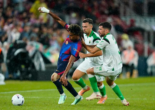 ESP: FC Barcelona, Barca - Racing Club de Santander. La Liga EA Sports. Matchday 6. Lamine Yamal of FC Barcelona during the La Liga EA Sports match between FC Barcelona and Real Racing Club de Santander played at Spotify Camp Nou Stadium on 16 Sept 2026 in Barcelona, Spain. kpng Copyright: xSergioxRuizx xPRESSINPHOTOx PS_2627_BAR_RAC_007