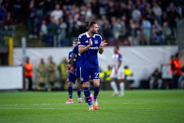 16.09.2026: UEFA Europa League, RSC Anderlecht - Olympique Lyon im Lotto Park. Tor zum 1:2 durch Mihajlo CvetkoviÄ‡ (Anderlecht), hier im Bild der Jubel mit LÃ o PÃ trot (Anderlecht) WICHTIGER HINWEIS: Gemäß den Vorgaben der DFL und der UEFA ist es untersagt, in dem Stadion und oder vom Spiel angefertigte Fotoaufnahmen in Form von Sequenzbildern und oder videoähnlichen Fotostrecken zu verwerten bzw. verwerten zu lassen. Copyright: xJordyxFourgonx