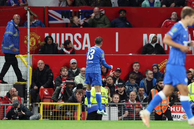 Manchester United, ManU v Brighton & Hove Albion, Carabao Cup Brighton & Hove Albion midfielder Pascal Groß (13) scores a GOAL 2-2 and celebrates during the Manchester United v Brighton & Hove Albion Carabao Cup 3rd Round match at Old Trafford, Manchester, England on 16 September 2026 Credit: Phil Duncan Every Second Media Editorial use only. All images are copyright Every Second Media Limited. No images may be reproduced without prior permission. All rights reserved. Premier League and Football League images are subject to licensing agreements with Football DataCo Limited. see https: www.football-dataco.com Copyright: xIMAGO EveryxSecondxMediax ESM-2167-0042 PhilxDuncanx xEveryxSecondxMediax