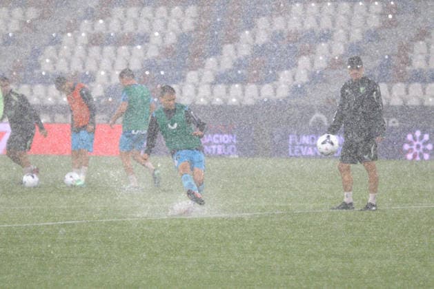 ESP: LaLiga EA Sports UD Levante v Athletic Club Bilbao Match suspended due to weather conditions caused by heavy rain, LaLiga EA Sports, between UD Levante v Athletic Club played at Ciudad de Valencia Stadium in Valencia on September 16, 2026 in Spain; Valencia Spain Futbol Copyright: xAgenciaxLOFx