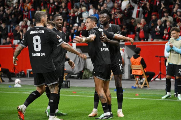 Leverkusens Spieler feiern das 2:0 von Facundo Medina (Bayer 04 Leverkusen), 2. v.re. 16.09.2026, Fussball UEFA Europa League 2026 2027, 1. Spieltag, Bayer 04 Leverkusen - NK Celje UEFA regulations prohibit any use of photographs as image sequences and or quasi-video Leverkusen BayArena Nordrhein Westfalen Deutschland