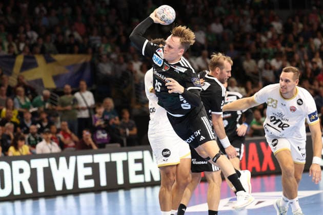 16.09.2026, xBHAx, Handball, EHF Champions League, Saison 2026 2027, CL, Füchse Berlin - One Veszprem HC, Max-Schmeling-Halle: Tobias Gröndahl (Füchse Berlin 15) im Angriff Berlin Deutschkand