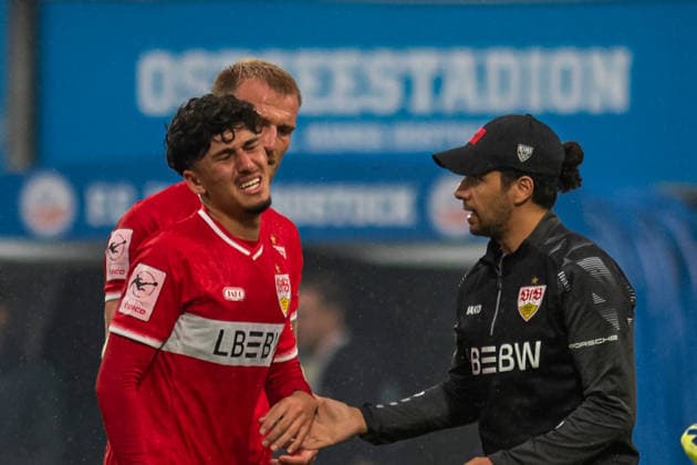 Rostock, Deutschland 16. September 2026: 3. Liga - 2026 2027 - Sp. 6 - FC Hansa Rostock gegen VfB Stuttgart II Im Bild: Ertugrul Yigit (VfB Stuttgart II) mit schmerzverzerrten Gesicht DFB DFL regulations prohibit any use of photographs as image sequences and or quasi-video Copyright: xFotostandx xVoelkerx