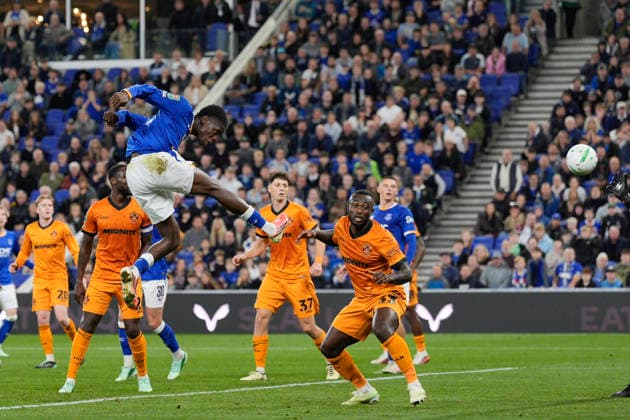 Everton v Wolverhampton Wanderers, Carabao Cup Thierno Barry of Everton heads toward the Wolverhampton Wanderers goal during the Everton v Wolverhampton Wanderers Carabao Cup 3rd Round match at the Hill Dickinson Stadium, Liverpool, England on 16 September 2026 Credit: Steve Flynn Every Second Media Editorial use only. All images are copyright Every Second Media Limited. No images may be reproduced without prior permission. All rights reserved. Premier League and Football League images are subject to licensing agreements with Football DataCo Limited. see https: www.football-dataco.com Copyright: xIMAGO EveryxSecondxMediax ESM-2166-0095 StevexFlynnx xEveryxSecondxMediax