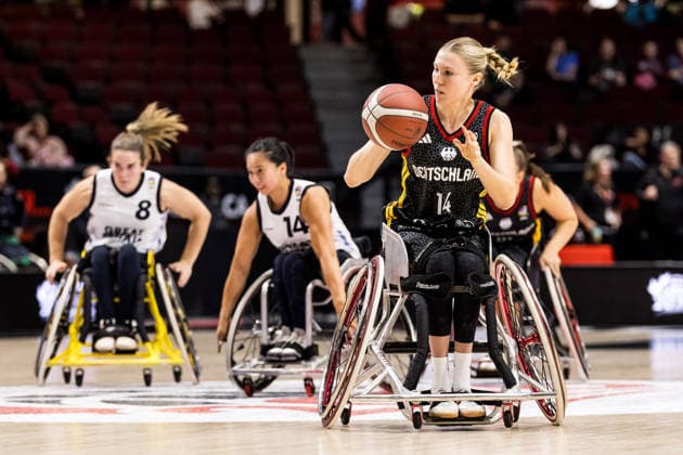 Sport Bilder des Tages #2 OTTAWA, CANADA - SEPTEMBER 16: Lilly Sellak (Germany, 14) controls the ball during the Ottawa IWBF Wheelchair Basketball World Championships match between Great Britain vs. Germany at Arena at TD Place on matchday 8 of the Ottawa IWBF Wheelchair Basketball World Championships on September 16, 2026 in Ottawa, Canada. Canada Copyright: xSteffiexWunderlx
