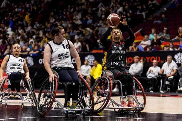 OTTAWA, CANADA - SEPTEMBER 16: Roli-Ann Neubauer (Germany, 11) controls the ball against Jade Atkin (Great Britain, 16) during the Ottawa IWBF Wheelchair Basketball World Championships match between Great Britain vs. Germany at Arena at TD Place on matchday 8 of the Ottawa IWBF Wheelchair Basketball World Championships on September 16, 2026 in Ottawa, Canada. Canada Copyright: xSteffiexWunderlx