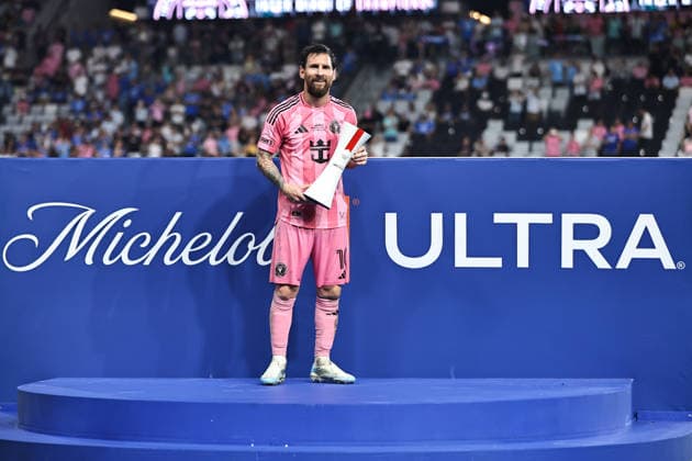 MIAMI, FL - SEPTEMBER 16: Inter Miami CF Forward Lionel Messi (10) receives his player of the game trophy after the 2026 Michelob ULTRA Campeones Cup soccer match between Inter Miami CF and Cruz Azul on September 16, 2026 at NU Stadium, Miami, Fla.(Photo by Chris Arjoon Icon Sportswire) SOCCER: SEP 16 Campeones Cup Final Inter Miami CF vs Cruz Azul EDITORIAL USE ONLY Icon2609160000002