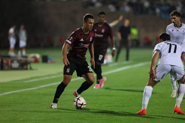 Ararat-Armenia v Sparta Praha - UEFA Europa League Hugo Sochurek of Sparta Praha during the UEFA Europa League match at Vazgen Sargsyan Republican Stadium in Yerevan, Armenia, on September 16, 2026. Yerevan Armenia  Copyright: xGurgenxHakobyanx originalFilename:hakobyan-uefaeuro260916_nprcI.jpg