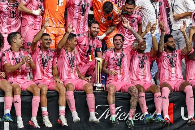 MIAMI, FL - SEPTEMBER 16: Inter Miami CF Forward Lionel Messi (10) celebrates with the Michelob Champions Trophy after the 2026 Michelob ULTRA Campeones Cup soccer match between Inter Miami CF and Cruz Azul on September 16, 2026 at NU Stadium, Miami, Fla.(Photo by Chris Arjoon Icon Sportswire) SOCCER: SEP 16 Campeones Cup Final Inter Miami CF vs Cruz Azul EDITORIAL USE ONLY Icon2609160000022