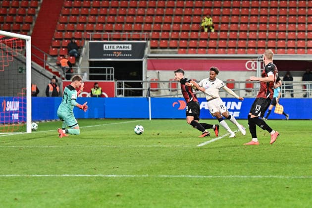 3. Liga; FC Ingolstadt - TSG 1899 Hoffenheim II; 16.09.2026 INGOLSTADT, GERMANY; 16. SEPTEMBER: in dieser Szene erzielt Jykese FIELDS (TSG Hoffenheim II 11) den den Treffer zum 1-2 für die Gäste Tor Torschuetze Freude Happy während dem Match der 3. Liga zwischen dem FC Ingolstadt und der zweiten Mannschaft der TSG Hoffenheim am 6. Spieltag im Audi Sportpark Copyright: xBEAUTIFULxSPORTS Goldbergx