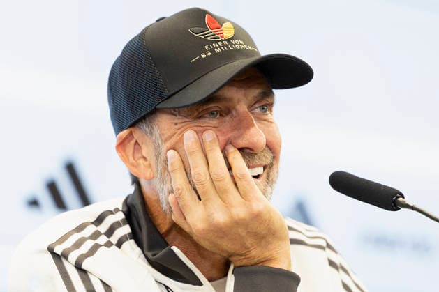 Bundestrainer Jürgen Klopp bei der Nominierungs-Pressekonferenz zur UEFA Nations League 2026 2027 der deutschen Fußball-Nationalmannschaft in Frankfurt am Main, Deutschland, am 17. September 2026. Germany head coach Jürgen Klopp at the squad announcement press conference, PK, Pressekonferenz for the UEFA Nations League 2026 2027 of the German national football team in Frankfurt am Main, Germany, on September 17, 2026. DFB DFL REGULATIONS PROHIBIT ANY USE OF PHOTOGRAPHS AS IMAGE SEQUENCES AND OR QUASI-VIDEO, Copyright: HMBxMedia xHeikoxBecker