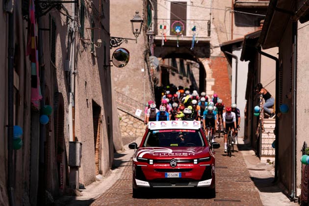 car race in the start during the Giro d™Abruzzo, stage 3 from Oricola - Piana del Cavaliere to San Benedetto dei Marsi (159 km) - Abruzzo, Italy - Thursday, September 17, 2026. - cycling.  Copyright: xFabioxFerrari LaPressex
