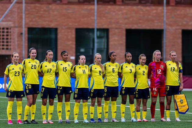 260917 Lexi Berg, Ellen Maiquez, Alva Helmersson, Naima Altamirano Jedroum, Stina Wigzell, Hedda Ottervik, Lea Assefa, Nicole Intchasso Rydberg, Stina Hillberg, goalkeeper Felicia Werner Bergström and Tove Schlyter of Sweden ahead of the under 15 friendly match between Norway and Sweden on September 17, 2026 in Lorenskog. Photo: Marius Simensen BILDBYRAN COP 238 bbeng dam football fotball fotboll norge norway soccer sverige sweden treningskamp Copyright: MARIUSxSIMENSEN BB260917BB189