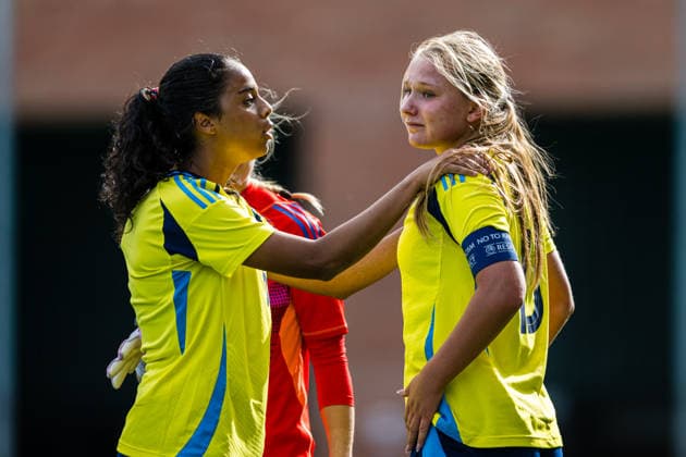260917 Tove Schlyter of Sweden looks dejected after the under 15 friendly match between Norway and Sweden on September 17, 2026 in Lorenskog. Photo: Marius Simensen BILDBYRAN COP 238 bbeng dam depp football fotball fotboll norge norway soccer sverige sweden treningskamp Copyright: MARIUSxSIMENSEN BB260917BB276
