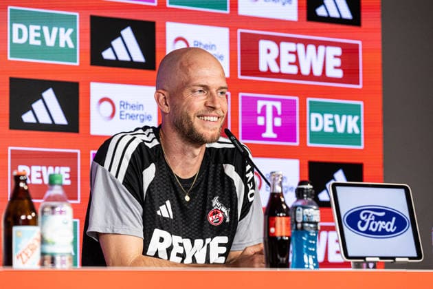 Pressekonferenz, 1.FC Köln; 17.09.2026 Rene Wagner (Cheftrainer, 1. FC Köln) während der Pressekonferenz vor dem Bundesligaspiel gegen SV Werder Bremen. Pressekonferenz, 1.FC Köln; Geißbockheim, Köln; 17.09.2026 Copyright: xBEAUTIFULxSPORTS Buriakovx