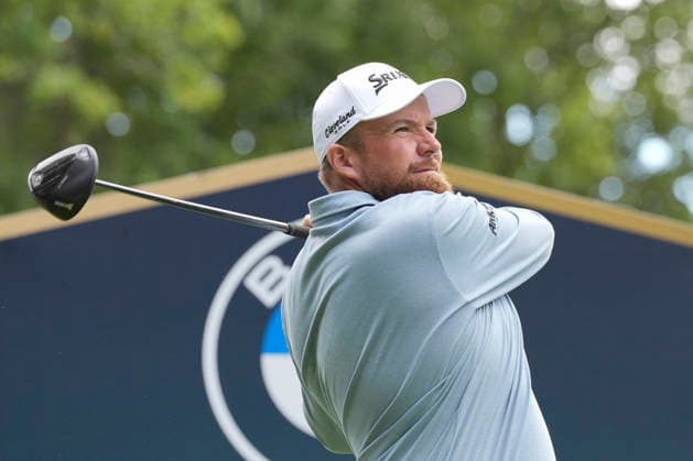 VIRGINIA WATER, ENGLAND - SEPTEMBER 17: Shane Lowry (IRE) plays from the third tee during Round 1 at the BMW PGA, Golf Herren Championship at Wentworth Golf Club, Virginia Water on September 17, 2026 in Surrey, England The BMW PGA Championship