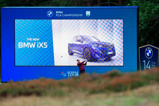 RECORD DATE NOT STATED 17th September 2026; Wentworth Golf Club, Virginia Water, Surrey, England; DP World Tour Golf, BMW PGA, Golf Herren Championship, Day 1; Jayden Schaper on the par 3 15th hole with his first shot ChrisxRoll
