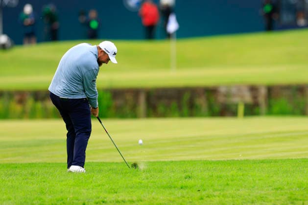RECORD DATE NOT STATED 17th September 2026; Wentworth Golf Club, Virginia Water, Surrey, England; DP World Tour Golf, BMW PGA, Golf Herren Championship, Day 1; Shane Lowry on the 18th hole playing his 4th to the green after a wayward drive off the tee ChrisxRoll