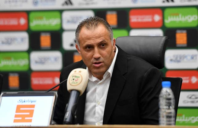 Fußball, Nationalteam Algerien Pressekonferenz Ibrahim Hemdani Anime une conference de presse Ibrahim Hemdani nouveau selectionneur national Anime une conference de presse, a Alger en Algerie le 17 Septembre 2026, et annoncee la liste des joueurs convoque Pour les matchs contre la Zambie et le Burundi Qualifications pour la Coupe d Afrique des Nations 2027 (Photo By Ohtmane APP) Alger Algeria Copyright: xAlgÃ riexPressexPhotosxAPPxOhtmanex APPx FGP_6019.jpeg