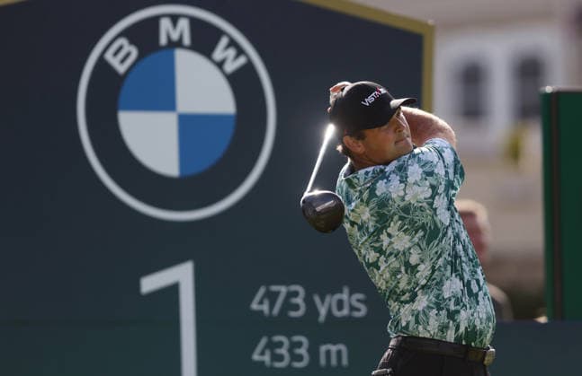 BMW PGA, Golf Herren Championship 2026 - Day One SURREY, ENGLAND, SEPTEMBER 17: Patrick Reed of United States Of America tees off on the 1st hole with a driver during The DP World Tour BMW PGA Championship Day One at Wentworth Golf Club, Virginia Water, Surrey, England, on September 17. (Photo by Daniel Weir) Surrey Wentworth Golf Course England Copyright: xDanielxWeir SportsxPressxPhotox Sportspressphoto_SPR233415
