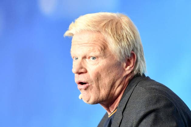 17.09.2026, xhbx, Wirtschaft Messe, fithea - Vortrag Oliver Kahn Beyond Sucess v.l. Torwartlegende Oliver Kahn Offenbach