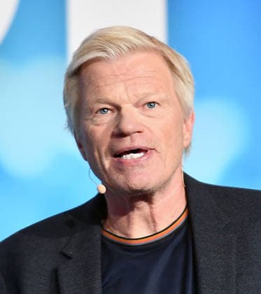 17.09.2026, xhbx, Wirtschaft Messe, fithea - Vortrag Oliver Kahn Beyond Sucess v.l. Torwartlegende Oliver Kahn Offenbach