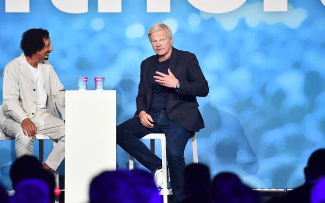 17.09.2026, xhbx, Wirtschaft Messe, fithea - Vortrag Oliver Kahn Beyond Sucess v.l. Torwartlegende Oliver Kahn Offenbach