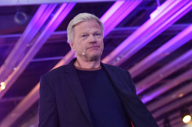 17.09.2026, xhbx, Wirtschaft Messe, fithea - Vortrag Oliver Kahn Beyond Sucess v.l. Torwartlegende Oliver Kahn Offenbach
