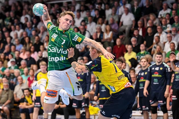 Goeppingen, Deutschland, 17.09.26: Victor Kloeve (FRISCH AUF! Goeppingen) und Edwin Aspenbaeck (Rhein-Neckar Loewen) im Zweikampf waehrend des Opel Handball Bundesliga Spiels zwischen FRISCH AUF! Goeppingen vs Rhein-Neckar Loewen in der EWS Arena am 17. September 2026 in Goeppingen, Deutschland. (Foto von Harry Langer DeFodi Images) Goeppingen, Germany, 17.09.26: Victor Kloeve (FRISCH AUF! Goeppingen) und Edwin Aspenbaeck (Rhein-Neckar Loewen) battle for the ball during the Opel Handball Bundesliga match between FRISCH AUF! Goeppingen vs Rhein-Neckar Loewen at EWS Arena on September 17, 2026 in Goeppingen, Germany. (Photo by Harry Langer DeFodi Images) (Photo by Harry Langer DeFodi Images) -