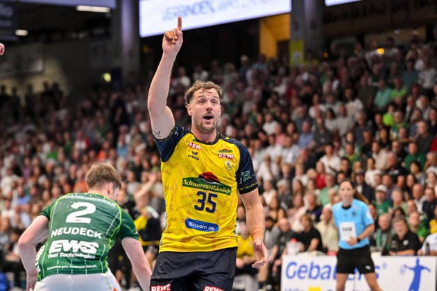 Goeppingen, Deutschland, 17.09.26: Kentin Mahe (Rhein-Neckar Loewen) gestikuliert, gestik waehrend des Opel Handball Bundesliga Spiels zwischen FRISCH AUF! Goeppingen vs Rhein-Neckar Loewen in der EWS Arena am 17. September 2026 in Goeppingen, Deutschland. (Foto von Harry Langer DeFodi Images) Goeppingen, Germany, 17.09.26: Kentin Mahe (Rhein-Neckar Loewen) gestures during the Opel Handball Bundesliga match between FRISCH AUF! Goeppingen vs Rhein-Neckar Loewen at EWS Arena on September 17, 2026 in Goeppingen, Germany. (Photo by Harry Langer DeFodi Images) (Photo by Harry Langer DeFodi Images) -
